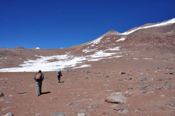 Caminhando com o Cristobal na magnífica região do Cerro Toco, na região de San Pedro de Atacama, no Chile